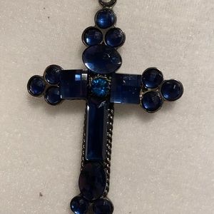 Crucifix pendant necklace